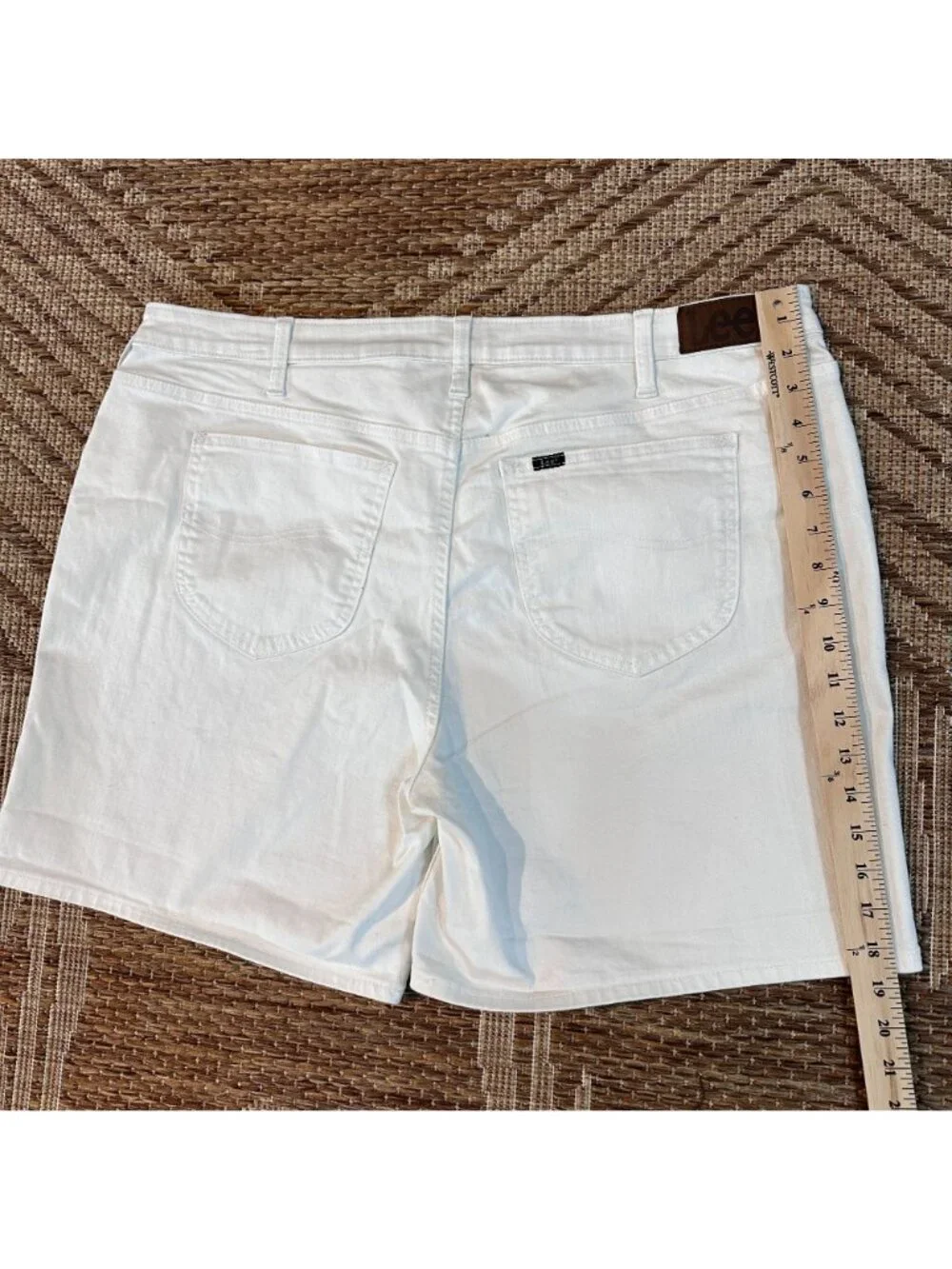 Lee Womens White Soft Denim Shorts Size 22 High Rise Casual Summer Wear